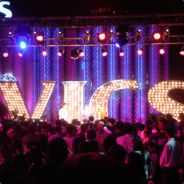 Dior"D猴子请来的逗B