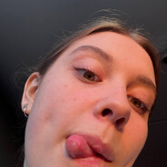 под каблуком