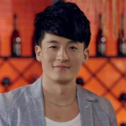 可怜的汤姆正在任人玩弄