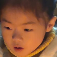 爱玩游戏的靓仔