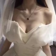 桃花依旧笑春风