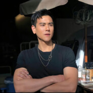 收枪陪她看夕阳