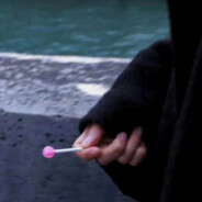 乌鸦就像写字台