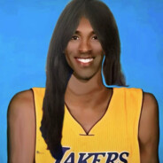 邻座的曼巴同学时不时肘击我