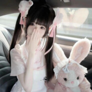 给男大学生抹身体乳