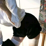 她才16她拿什么守B