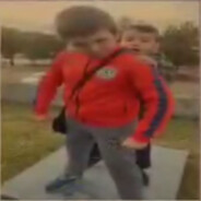 ангел јаде нутела