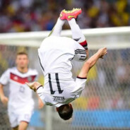 超级雷霆无敌霹雳炫酷嘎嘎强的小帅