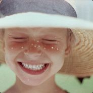 扶我起来。
