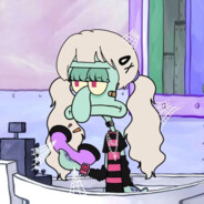 月光穿过椰树林.