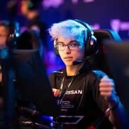 百叶窗折射的光影.