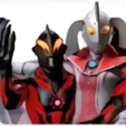 贝利亚怀里的她