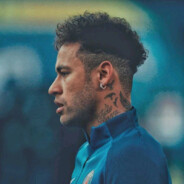 卖军火的小女孩