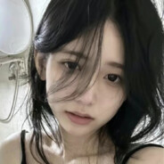 素胚勾勒出青花