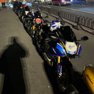 天上飞机地上R1