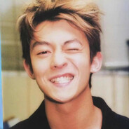 她的蝴蝶久经沙场。