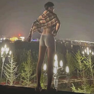 站在屋顶只对风说不想被左右