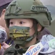 初吻献给了奶嘴