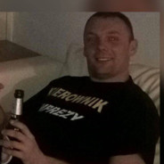 Bleh'u   (◣◢)   ∩