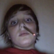 KAIQUE ESPANCA ÚTERO