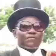 烫头少妇郭德纲