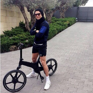 CRISTIANO DE  BICICLETA