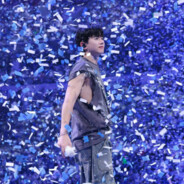 天空灰的像哭过