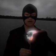 狂踹跛子那条好腿