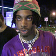 выкрикивать шлюх