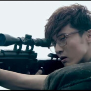 派派跳伞运动员