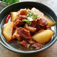 萝卜焖牛腩