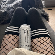 white girl music enjoyer