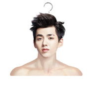 手持机枪的吴亦凡