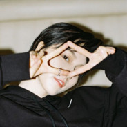 王源帮丁真带买电子烟