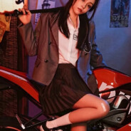 一腔诗意喂了狗～