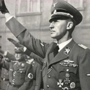 犹乐园金发猛兽