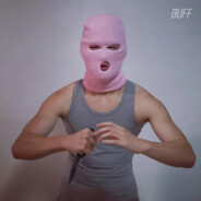 玩高能英雄，做低龄儿