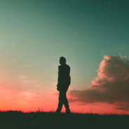 人生何处不青山