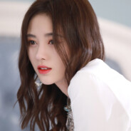 可惜阿伟不会狙