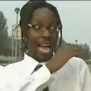 何人一笑声如雪