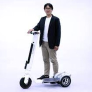 самокатчик.