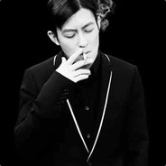 给女大学生抹身体乳