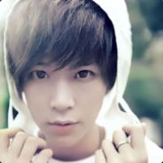 英 勇 无 比 的 查 理 斯