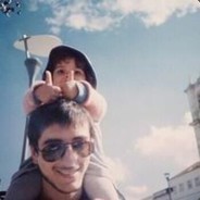 卖果冻的小男孩