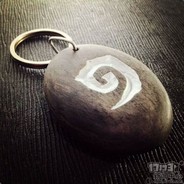 举手不是点赞，是兄弟你还得练