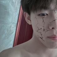 花开花落人相逢