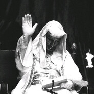 ✞