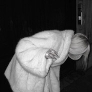 жена дениса