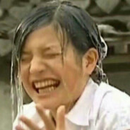 喝水就喝水 别掰腿