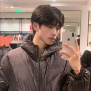 沉重下地的美男子